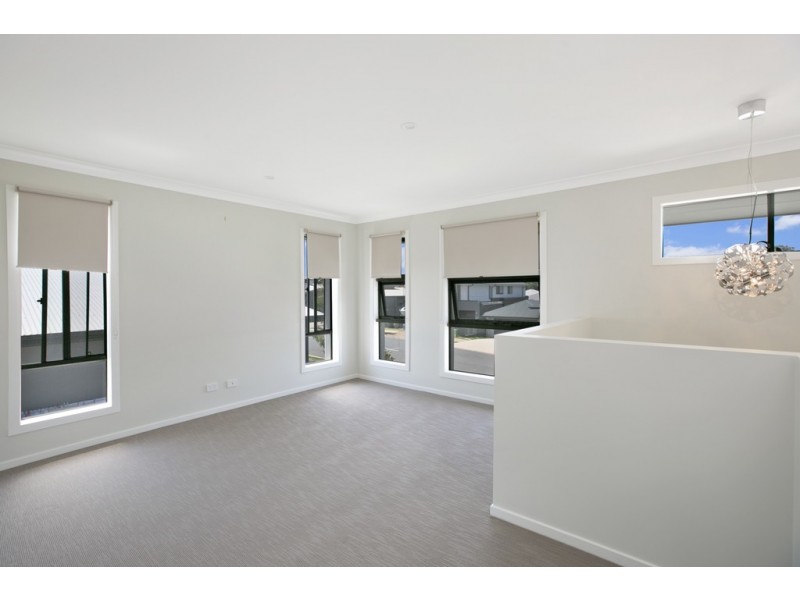 100 Spurs Drive, Wellington Point QLD 4160