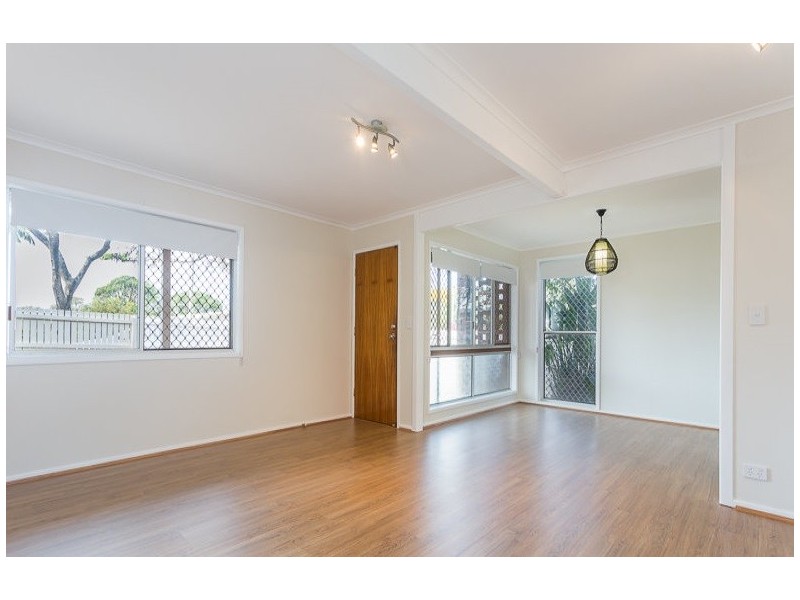 21 Warner Street, Wellington Point QLD 4160