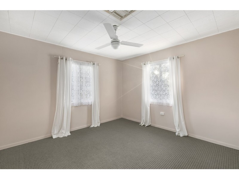 38 -40 Napier Street, Birkdale QLD 4159