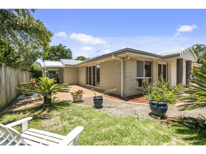 17 Carinyan Drive, Birkdale QLD 4159