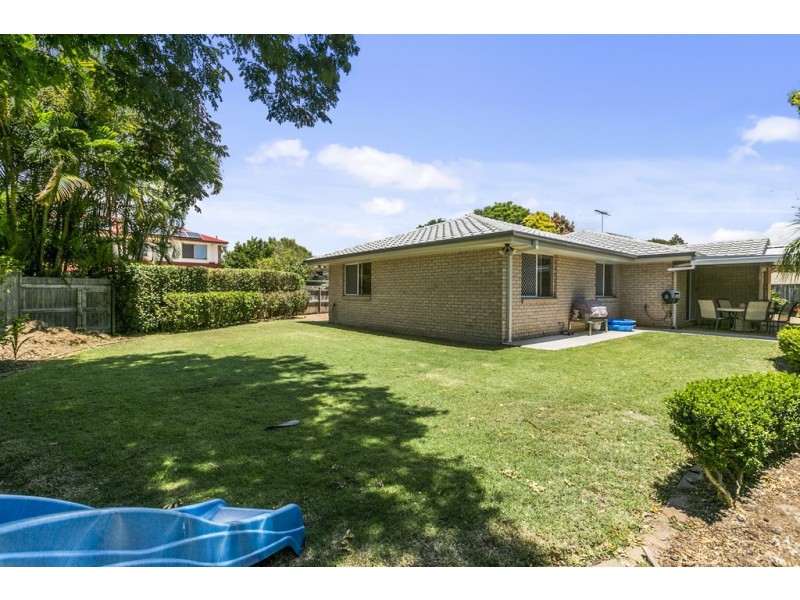 17 Carinyan Drive, Birkdale QLD 4159