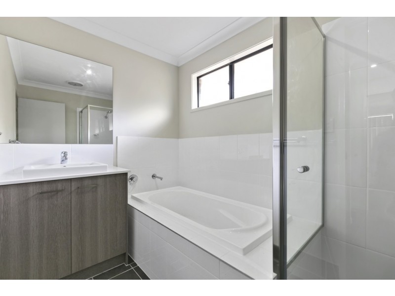 61 Starkey Street, Wellington Point QLD 4160