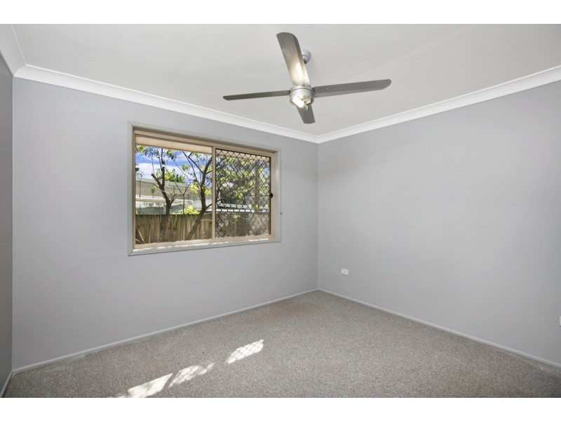 11 Thomas, Birkdale QLD 4159