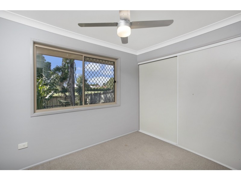 11 Thomas, Birkdale QLD 4159