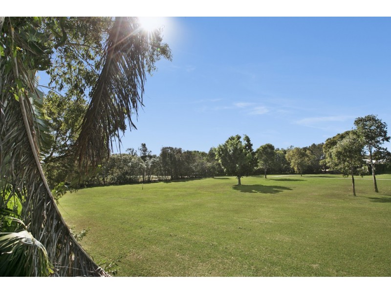 11 Thomas, Birkdale QLD 4159