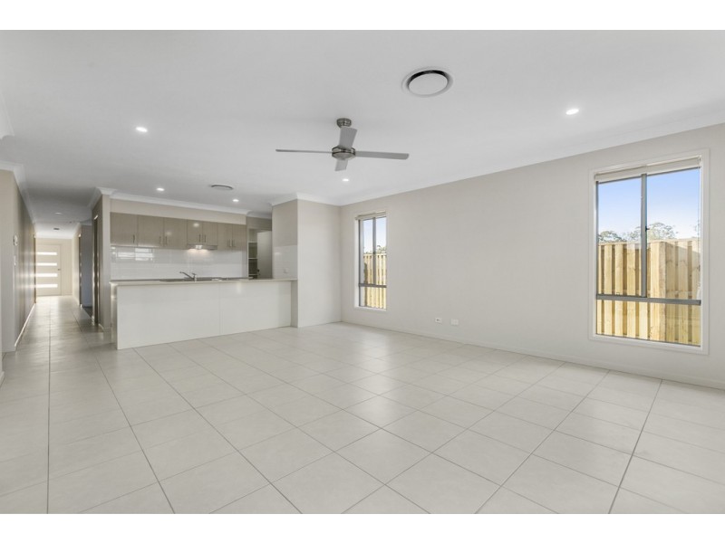 29 WATERLINE BOULEVARD, Thornlands QLD 4164