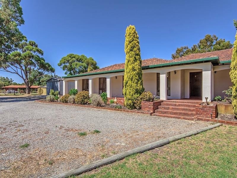 250 Hopkinson Rd, Darling Downs WA 6122