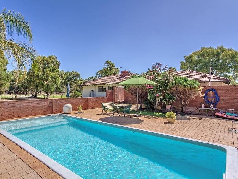 250 Hopkinson Rd, Darling Downs WA 6122