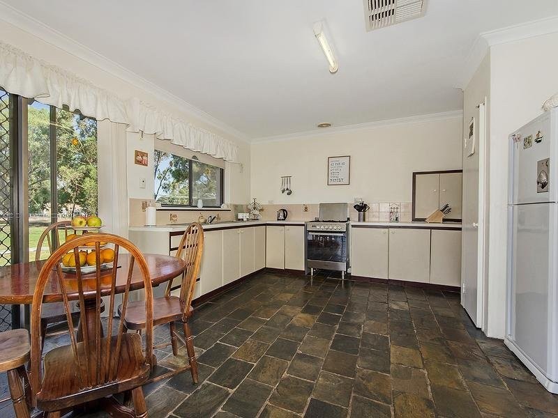 250 Hopkinson Rd, Darling Downs WA 6122