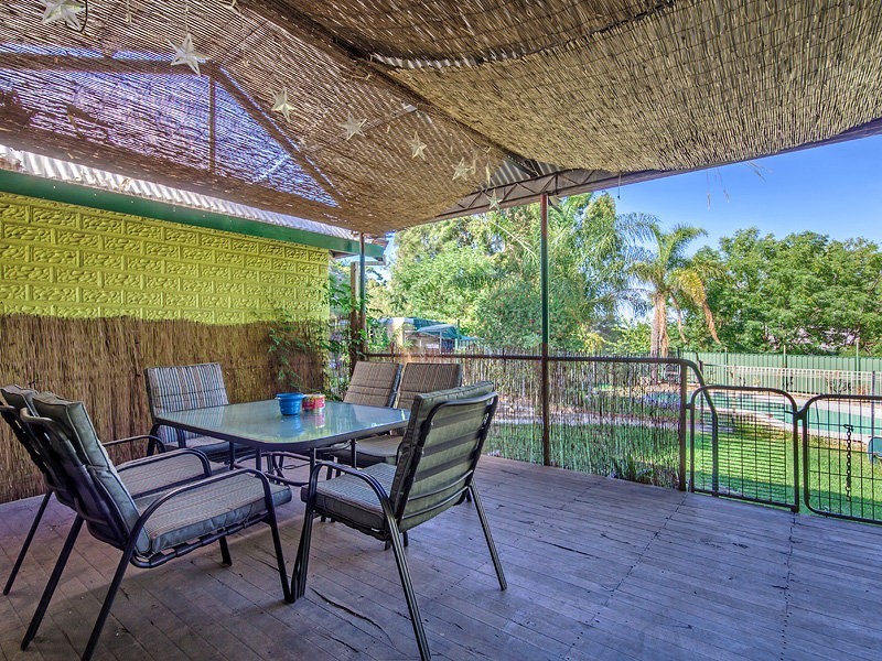 63 Connell Ave, Martin WA 6110