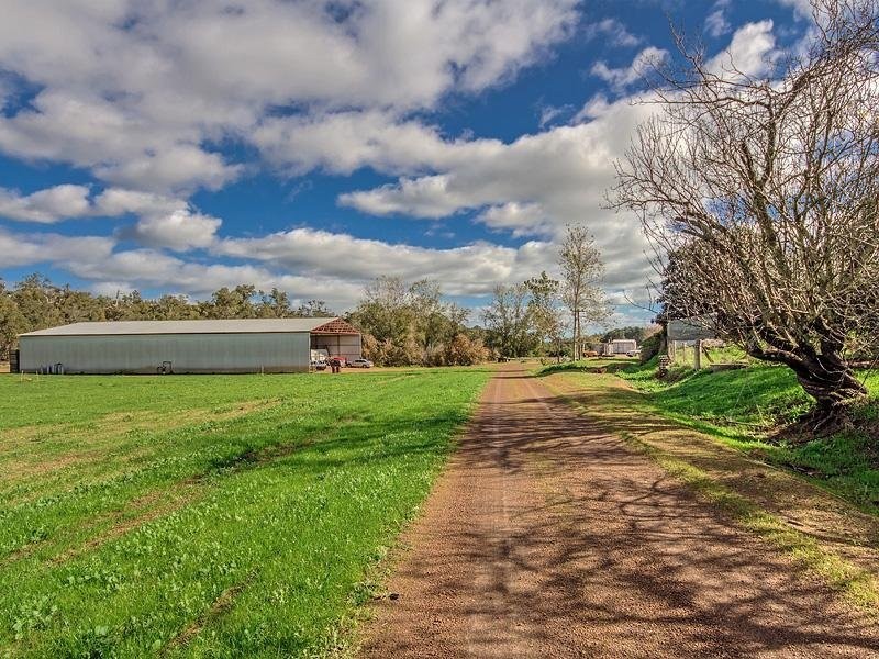229 Scarp Rd, Keysbrook WA 6126
