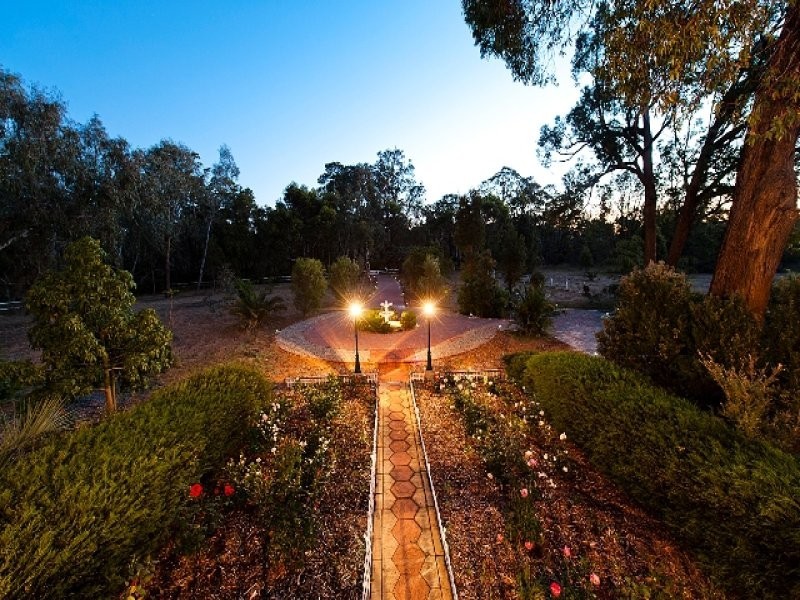 16 Springdale Rd, Karragullen WA 6111