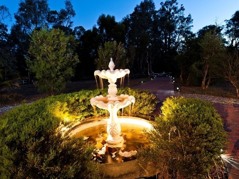 16 Springdale Rd, Karragullen WA 6111