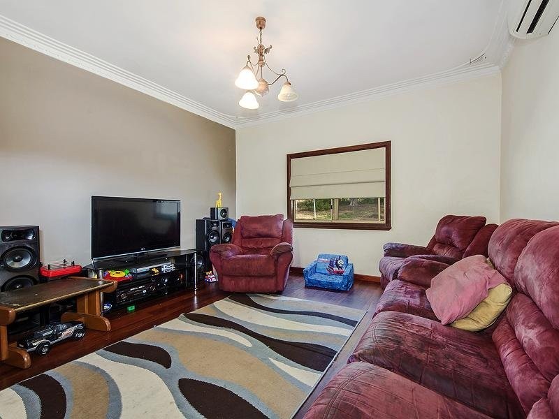 2264 Kingsbury Drive, Jarrahdale WA 6124