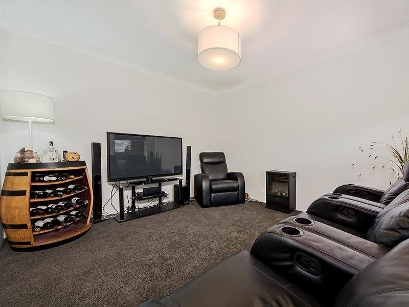 76 Mead St, Byford WA 6122