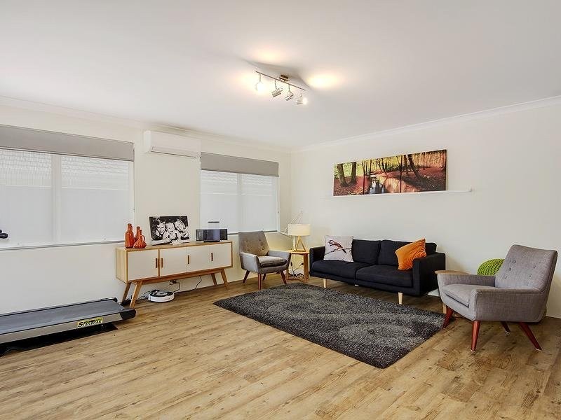76 Mead St, Byford WA 6122