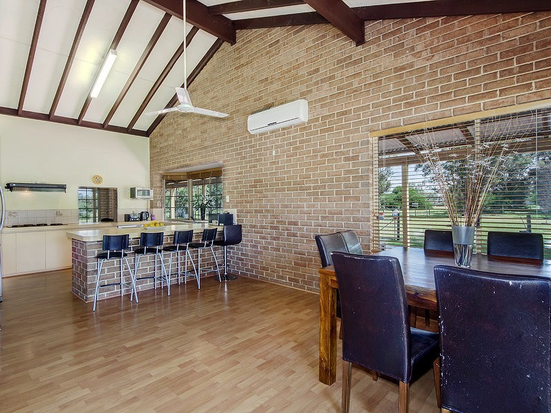 53 Craghill Way, Oakford WA 6121