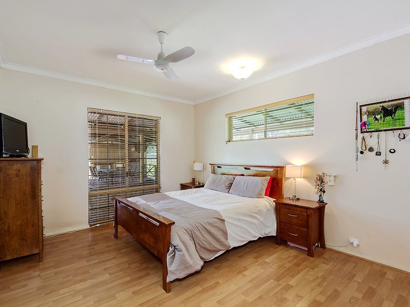 53 Craghill Way, Oakford WA 6121