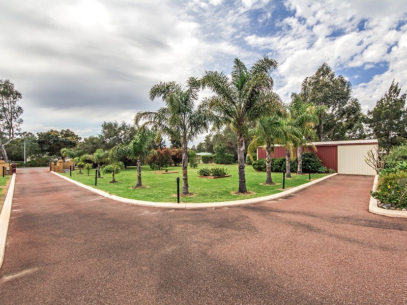 13 Egerton Drive, Serpentine WA 6125