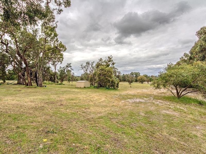 83 Banksia Road, Wellard WA 6170