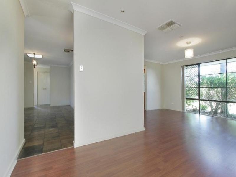 92 Brown Cr, Seville Grove WA 6112