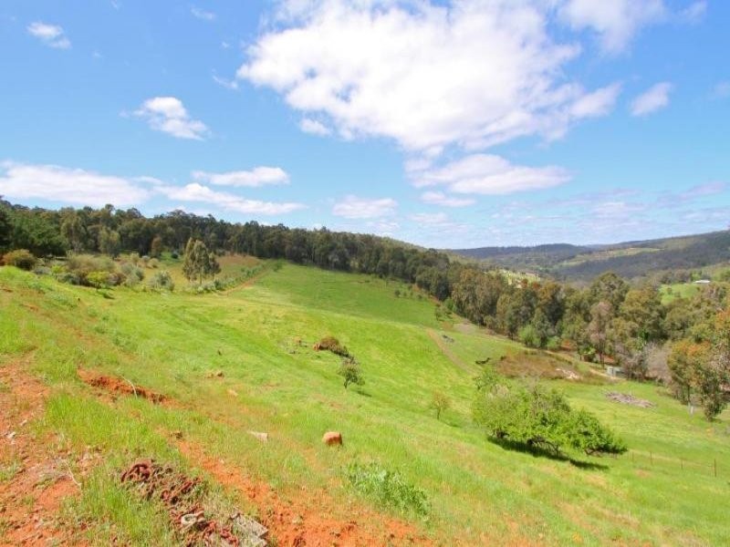 26 Hawkstone Road, Roleystone WA 6111