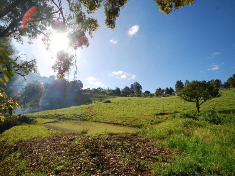 26 Hawkstone Road, Roleystone WA 6111