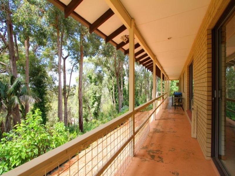 26 Hawkstone Road, Roleystone WA 6111