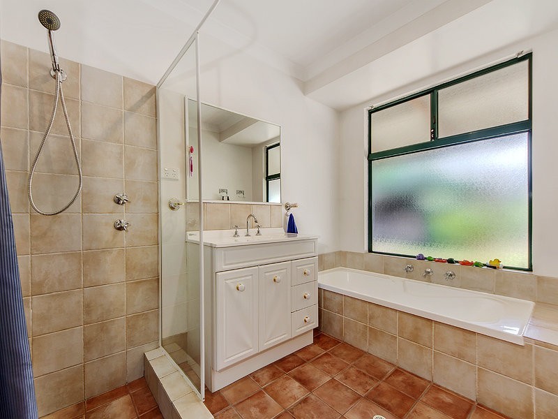 8 Scarpview Drive, Serpentine WA 6125