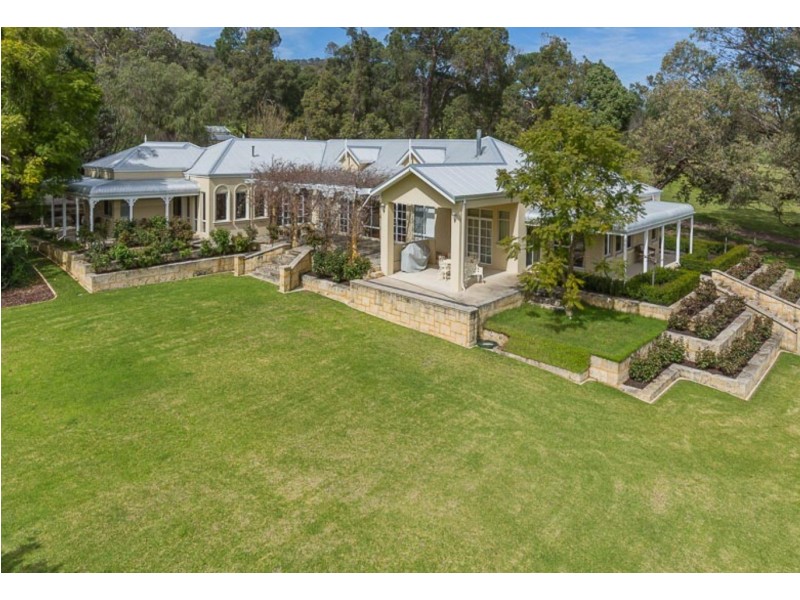 125 Connell Ave, Martin WA 6110