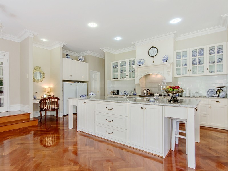 125 Connell Ave, Martin WA 6110