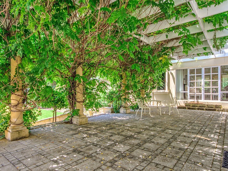 125 Connell Ave, Martin WA 6110
