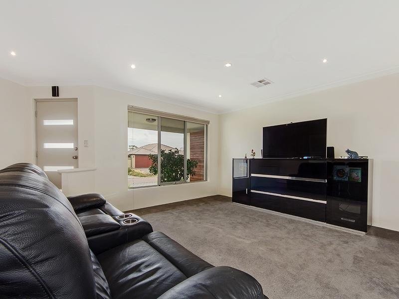 5 Rubery Way, Byford WA 6122