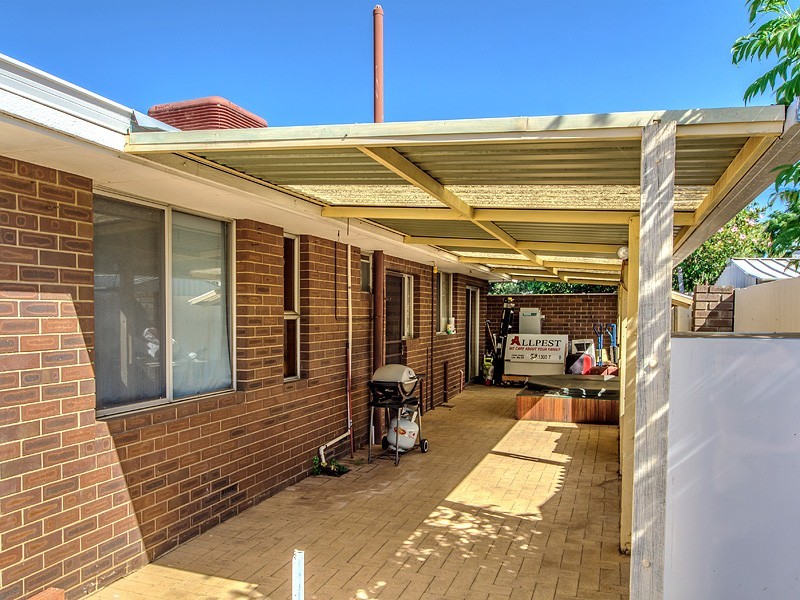 1 Ash Court, Armadale WA 6112