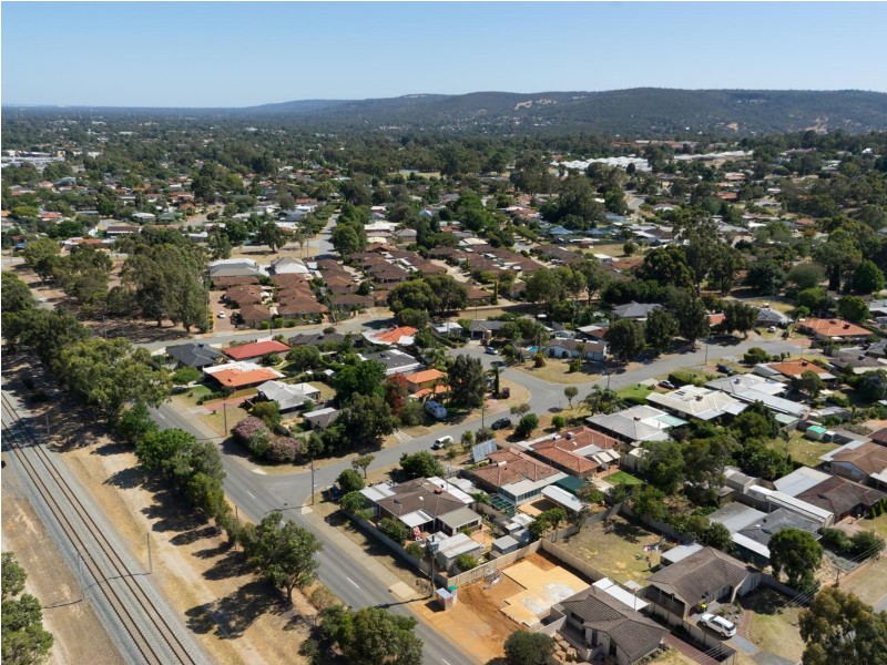 1 Ash Court, Armadale WA 6112
