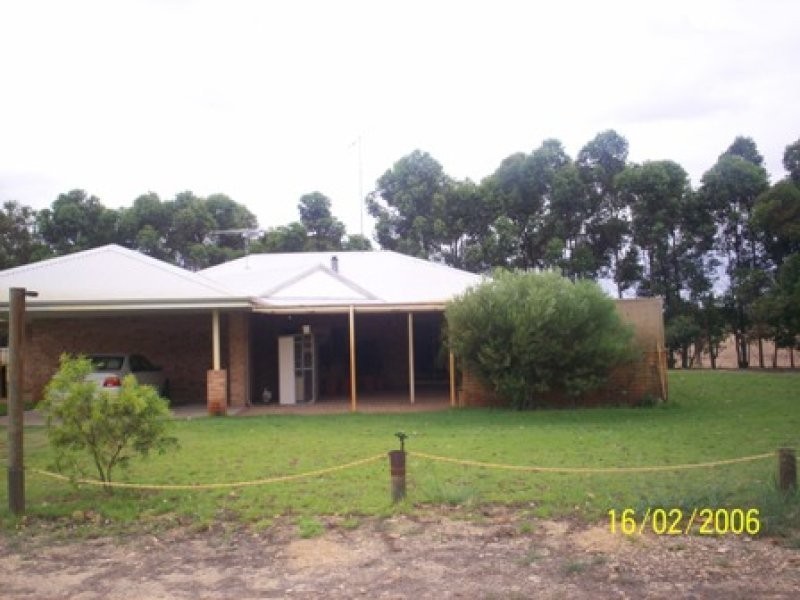 422 Utley Road, Serpentine WA 6125
