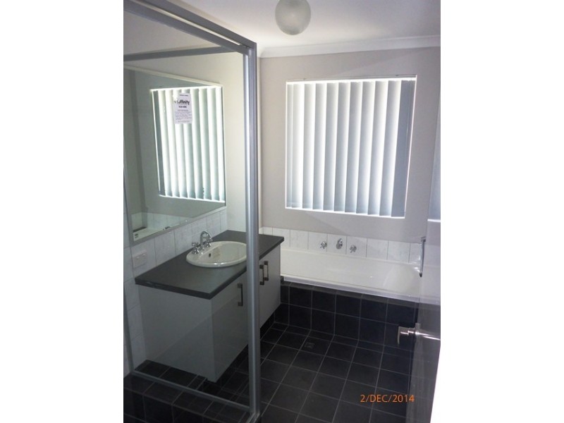 1b Cheritons Place, Armadale WA 6112