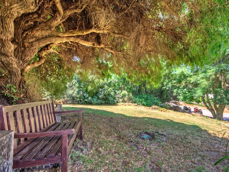 2 Harris Place, Jarrahdale WA 6124