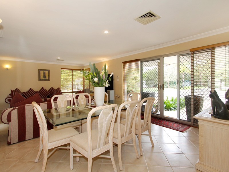 11 Passmore Street, Southern River WA 6110