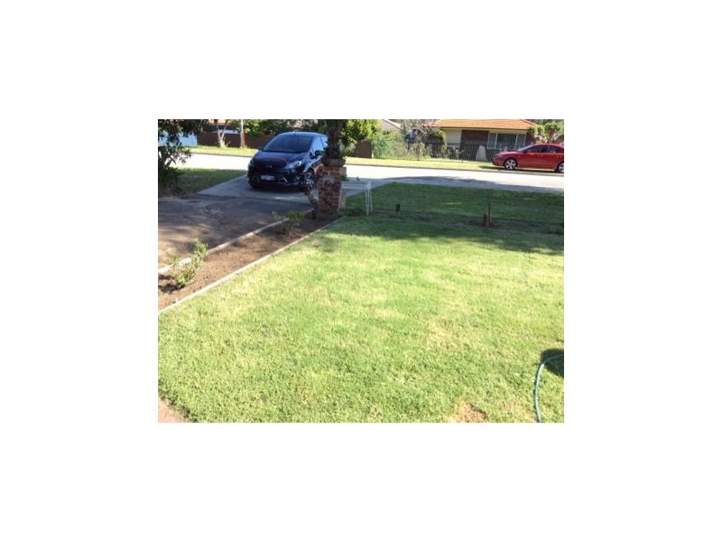 33 Fifth Road, Armadale WA 6112