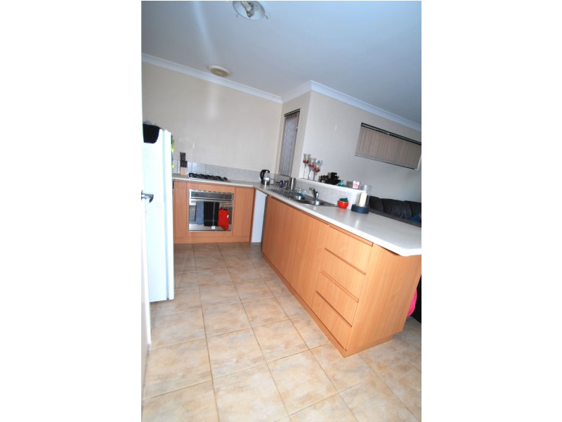 4/40 Dale, Armadale WA 6112