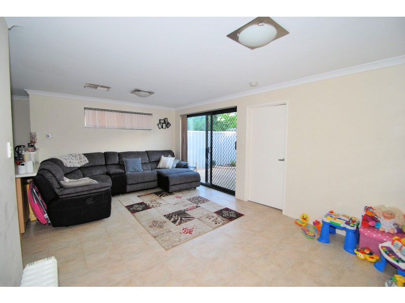 4/40 Dale, Armadale WA 6112