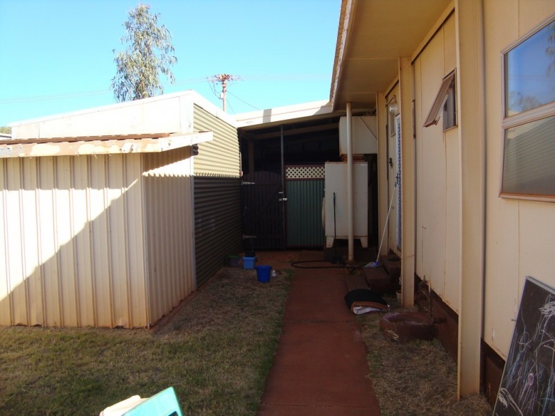 16 Windamarra Dve, Newman WA 6753