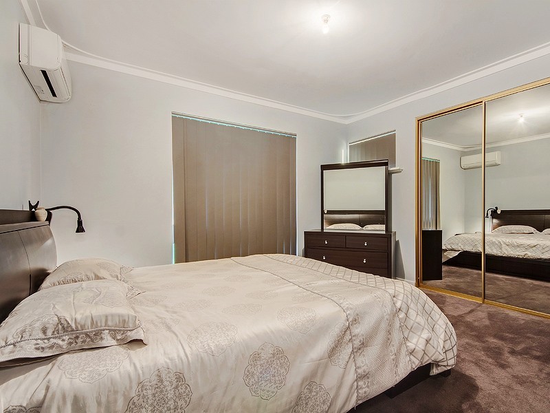 582 Henderson Rd, Hopeland WA 6125