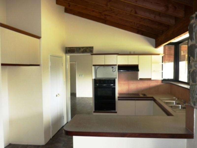 143 Casurina Rd, Oldbury WA 6121