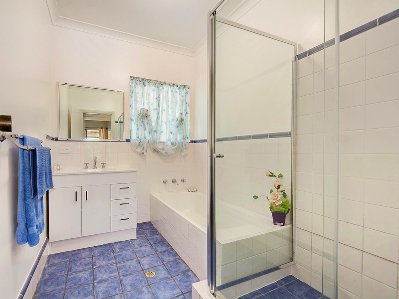 19 Bernborough way, Darling Downs WA 6122