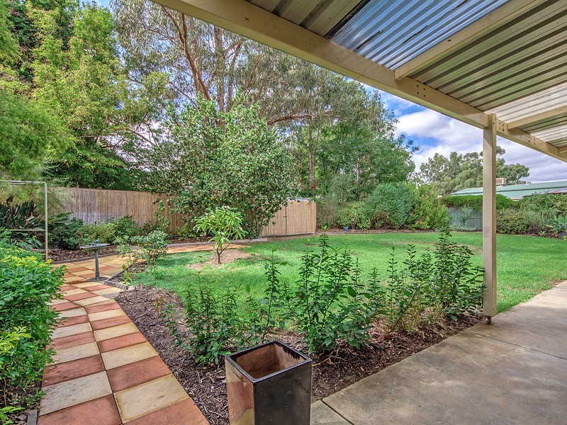 19 Bernborough way, Darling Downs WA 6122