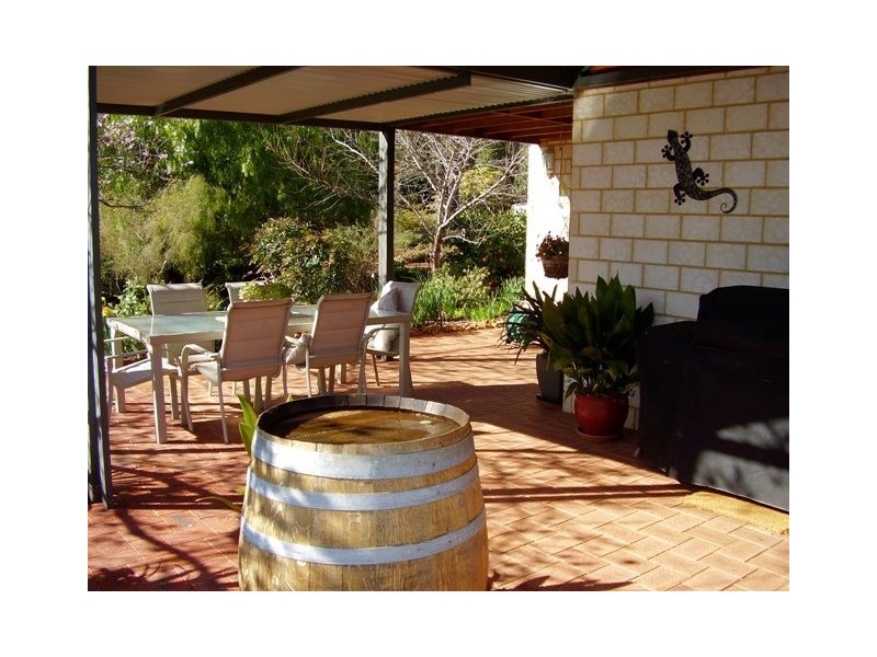 30 Powderbark Close, Jarrahdale WA 6124