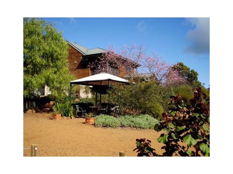 30 Powderbark Close, Jarrahdale WA 6124