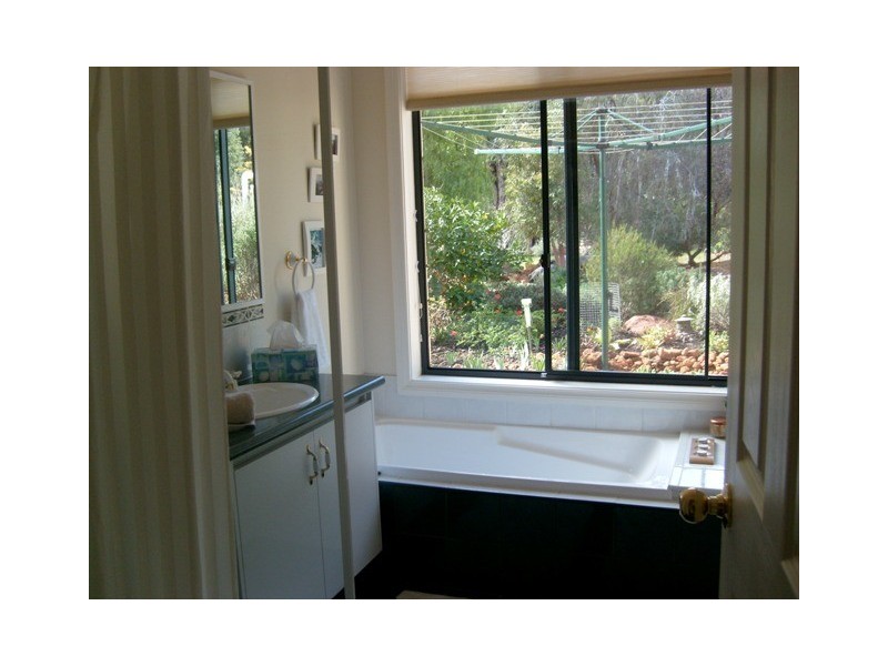 30 Powderbark Close, Jarrahdale WA 6124